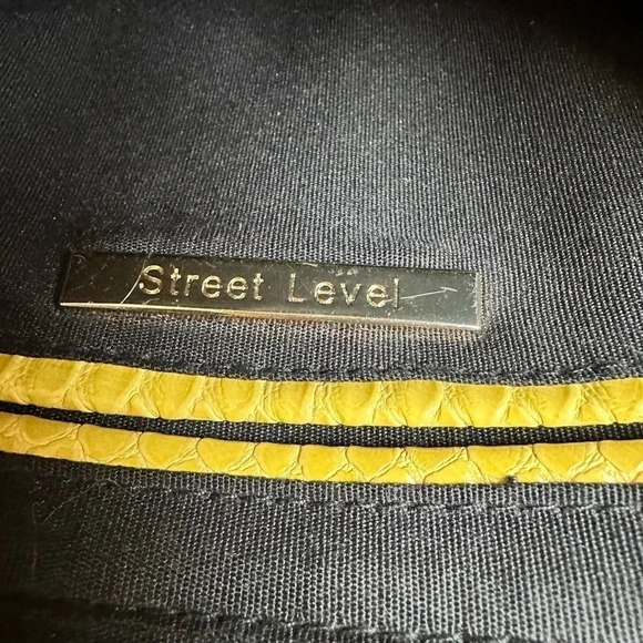 Street Level circle crossbody faux leather Croc tote bag purse. Yellow - Picture 10 of 16